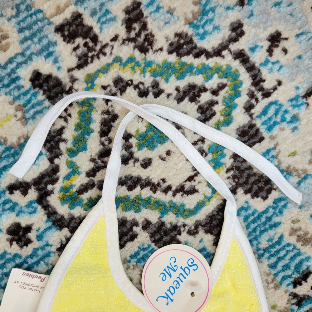 Vintage Yellow Squeaking Bear Infant Bib With Tag, Bear Squeaks So Cute! - Picture 3 of 6